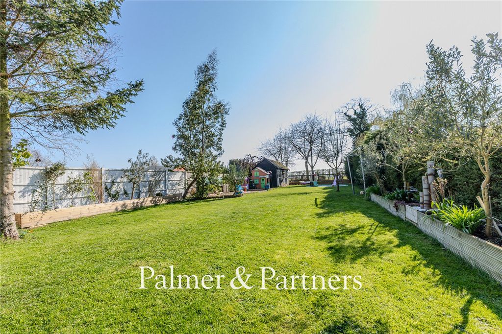 Property photo 2 of 32 Picture No. 49