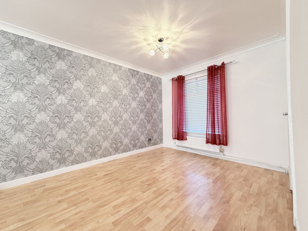 Property photo 2 of 16 Img_8285