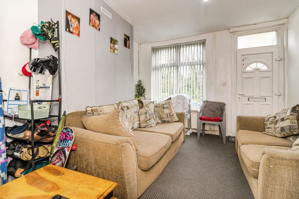 Property photo 3 of 15