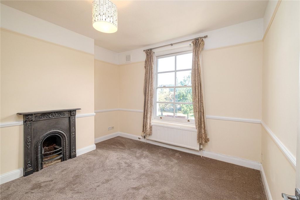 Property photo 1 of 6 Picture No. 10