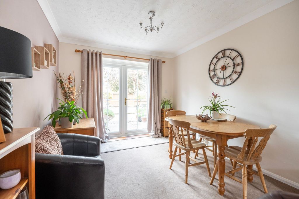 Property photo 3 of 18