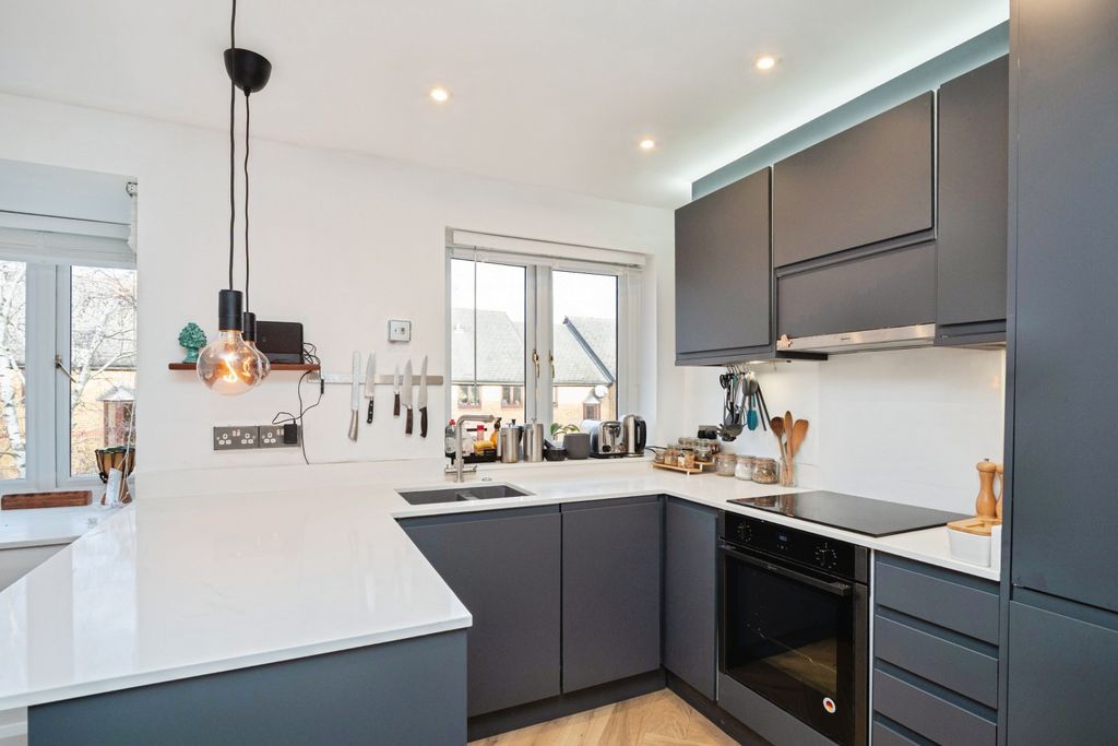 Property photo 2 of 20 Kitchen