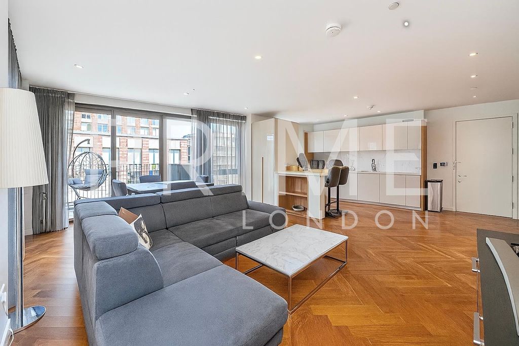 Property photo 1 of 24 CH8.Jpg
