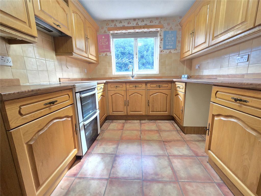 Property photo 2 of 25 Picture No. 14