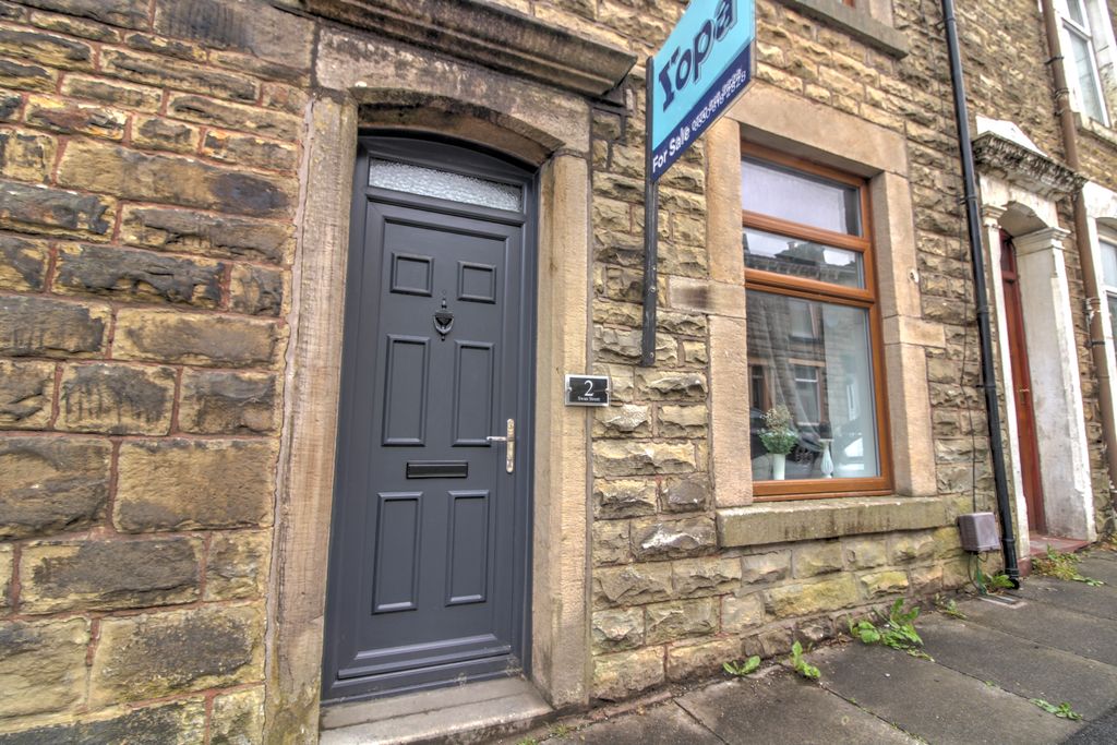 Property photo 1 of 21 1