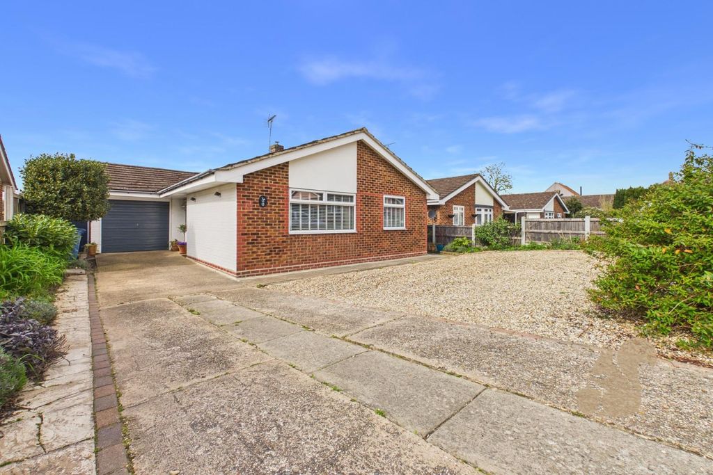 Property photo 1 of 19 Front