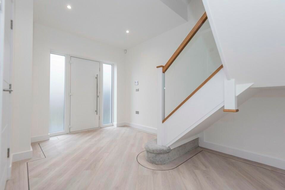 Property photo 3 of 42 Img 3918