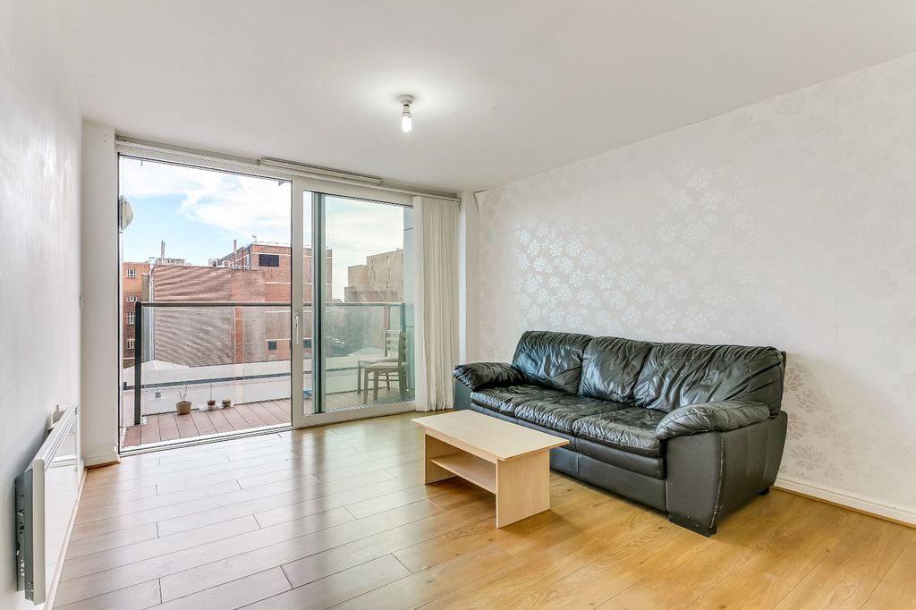 Property photo 3 of 9