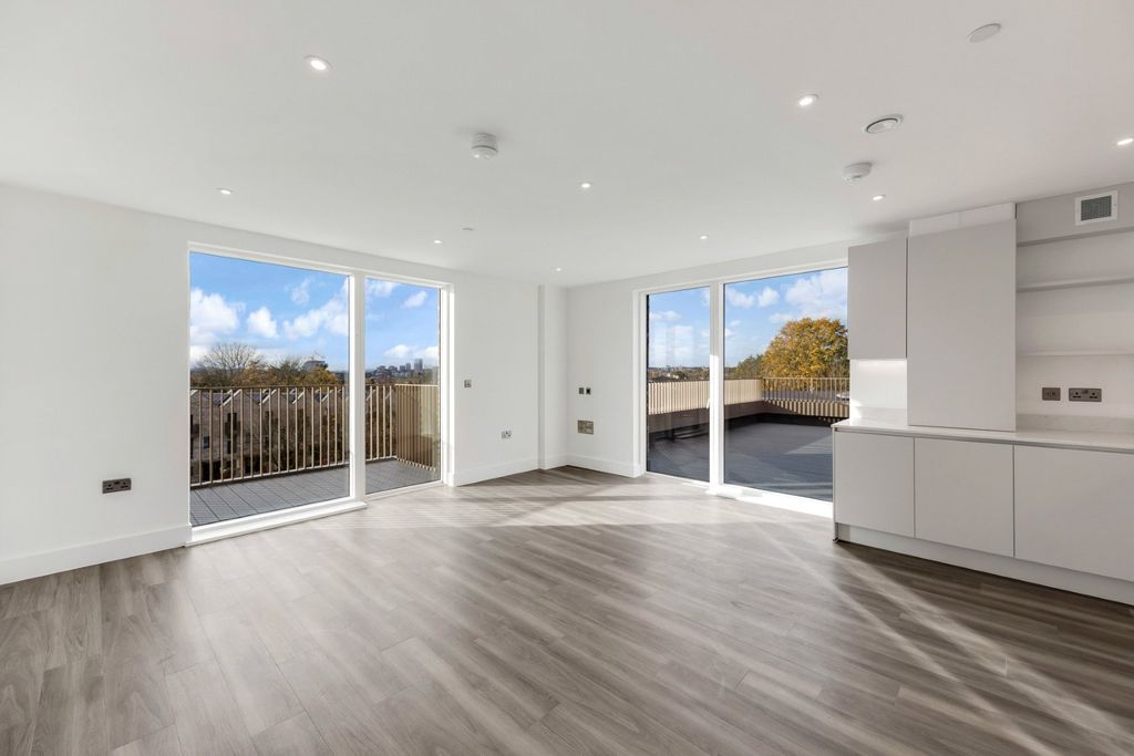 Property photo 1 of 11 Picture No. 02