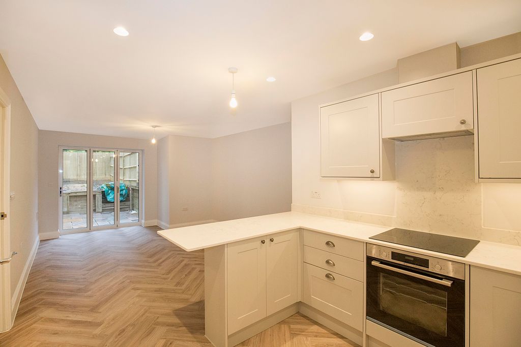 Property photo 3 of 13 7