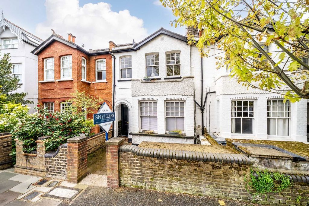 Property photo 1 of 5