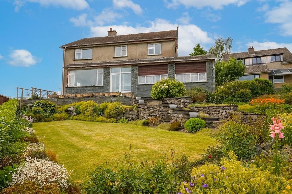 Property photo 1 of 41