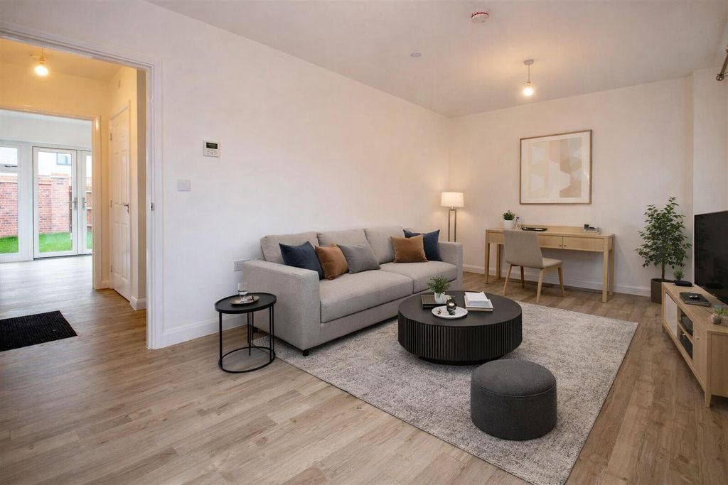 Property photo 1 of 16 Parda, Shenleywood.Png