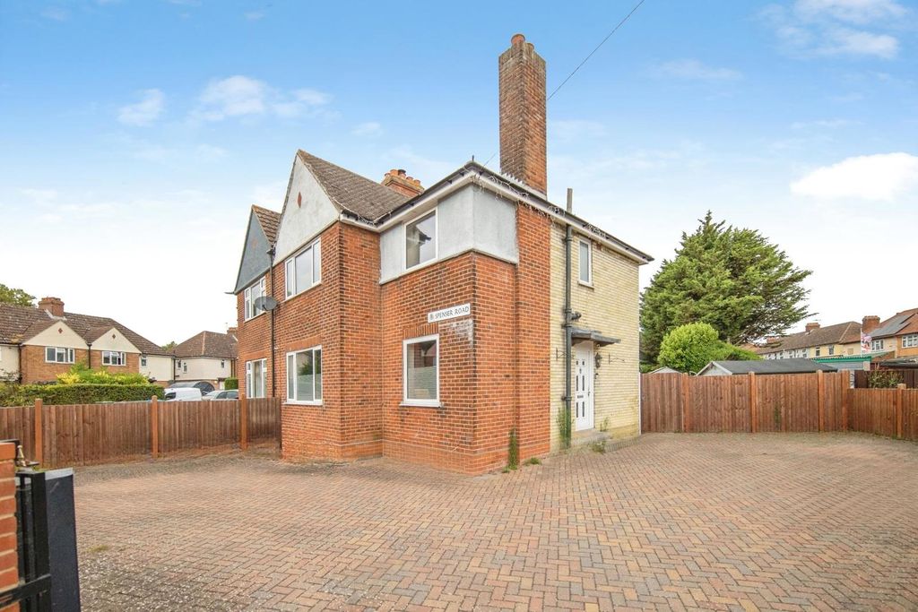 Property photo 1 of 18 Pbox-Img.Jpg
