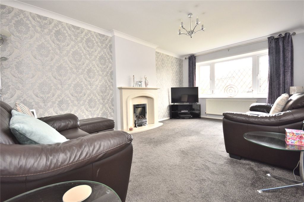 Property photo 2 of 19 Picture No. 09