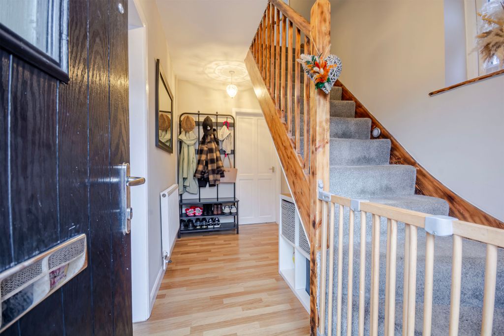 Property photo 2 of 16 Jacobs-7