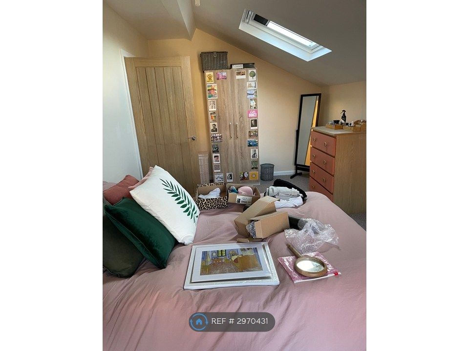 Property photo 3 of 34