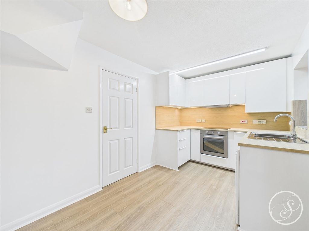 Property photo 3 of 14 Cam02071G0-Pr0748-Still002.Jpg