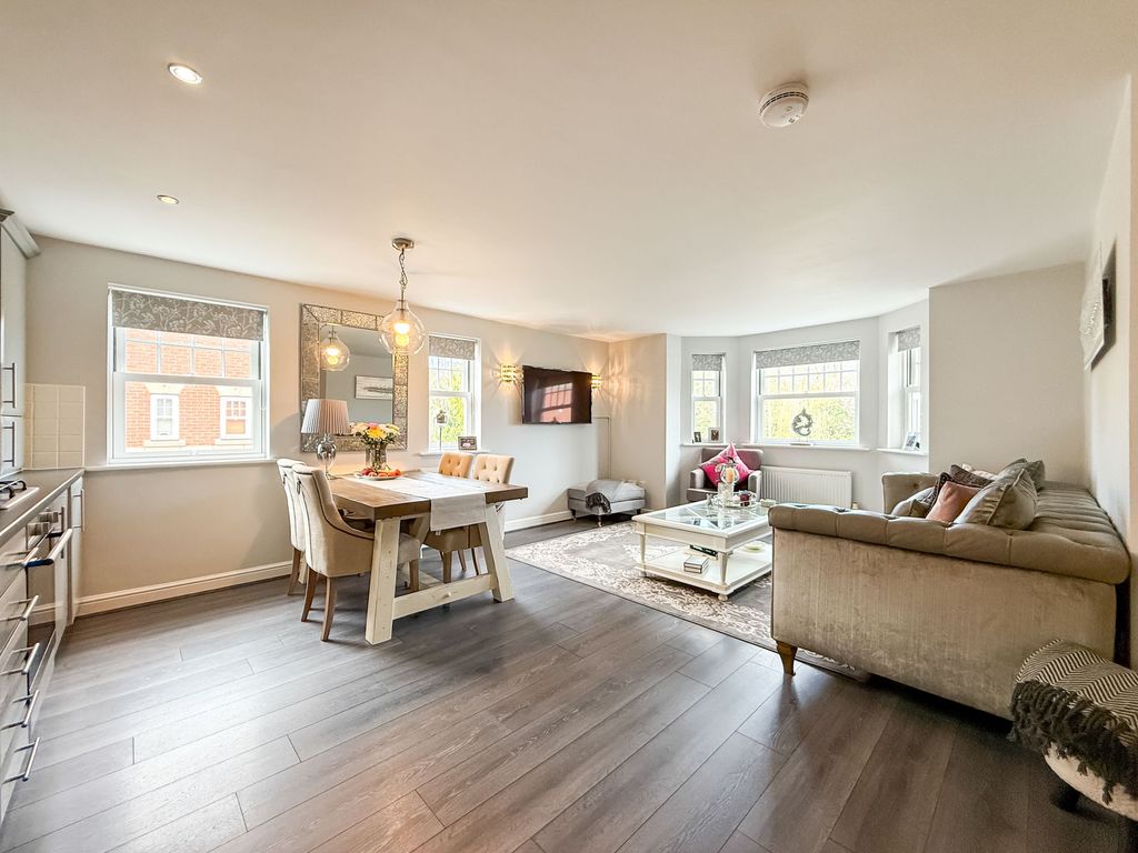 Property photo 2 of 14