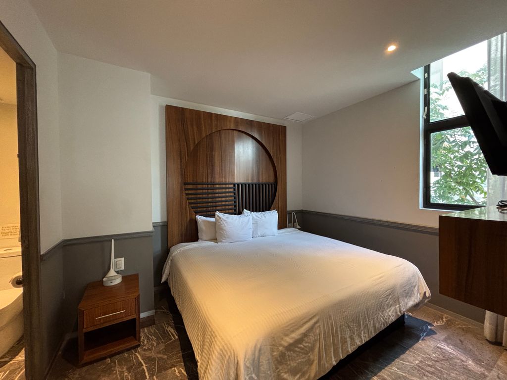 Property photo 3 of 23