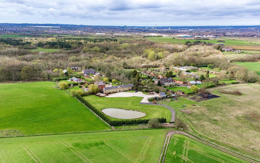 Property photo 3 of 66