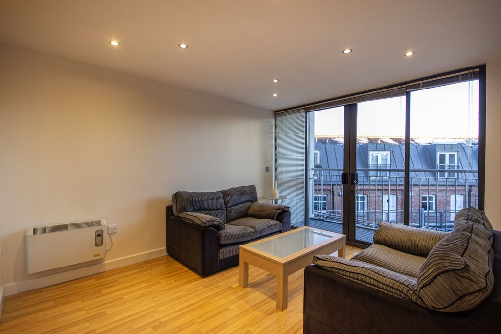 Property photo 3 of 9 2