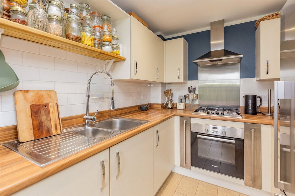 Property photo 2 of 17 Picture No. 07