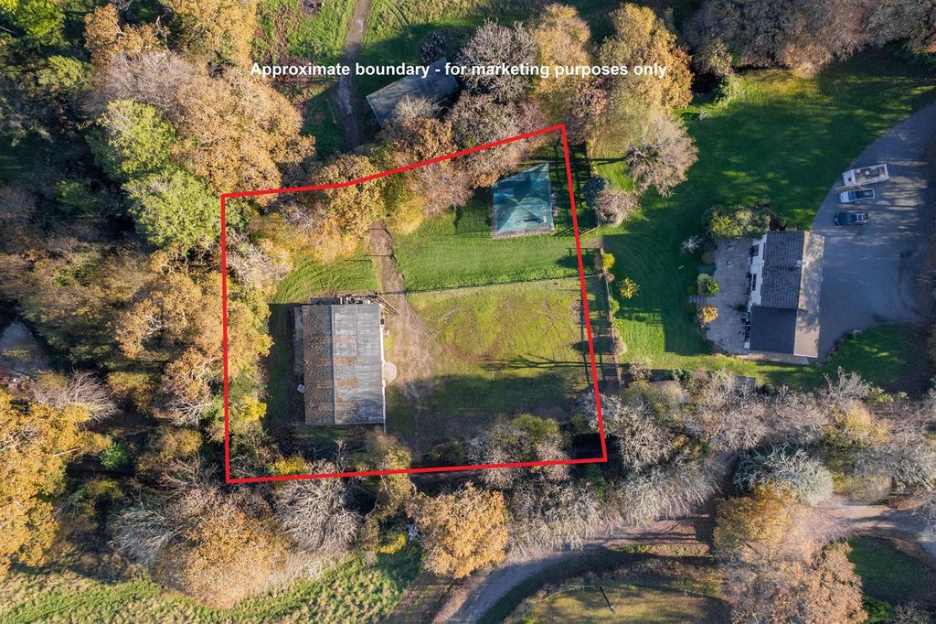 Property photo 3 of 11