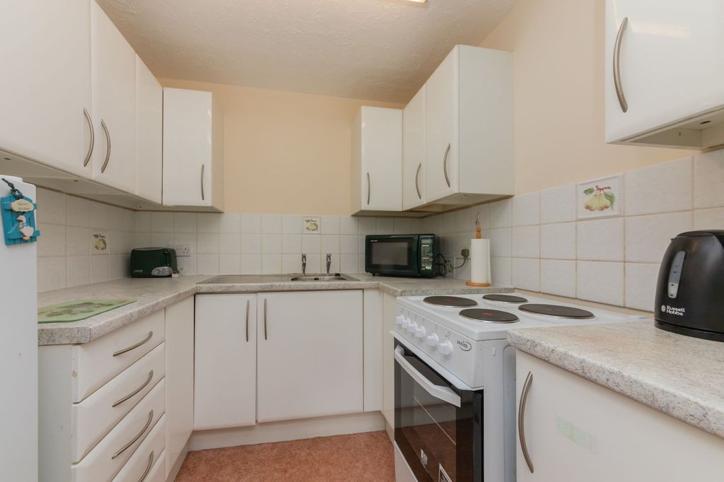 Property photo 3 of 9