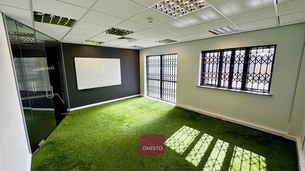 Property photo 2 of 10 Office To Let