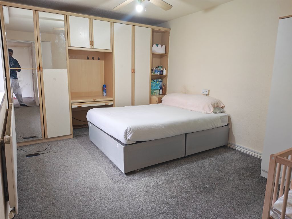 Property photo 3 of 4