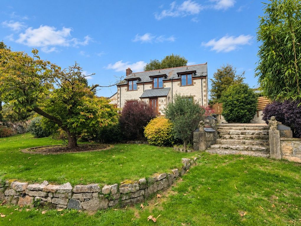 Property photo 1 of 25