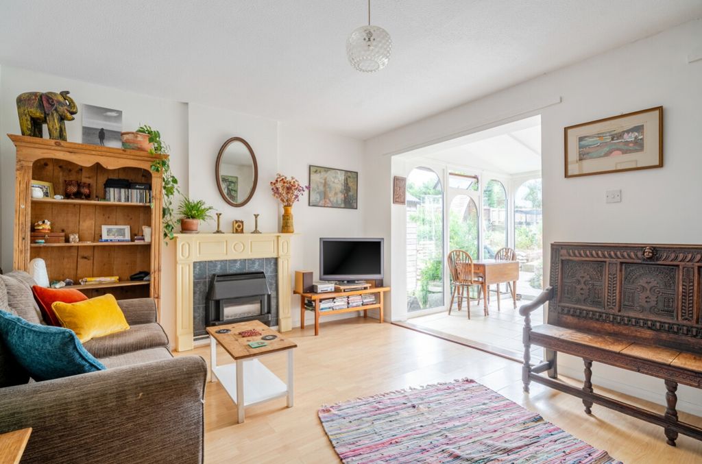 Property photo 2 of 25 1509745-10-1A004Fc650A96