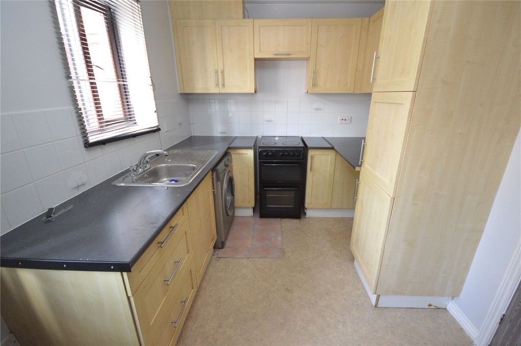 Property photo 2 of 6 Picture No. 06