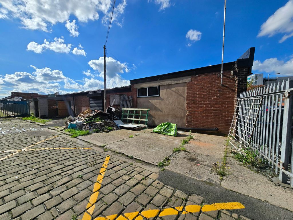 Property photo 2 of 2 Rear