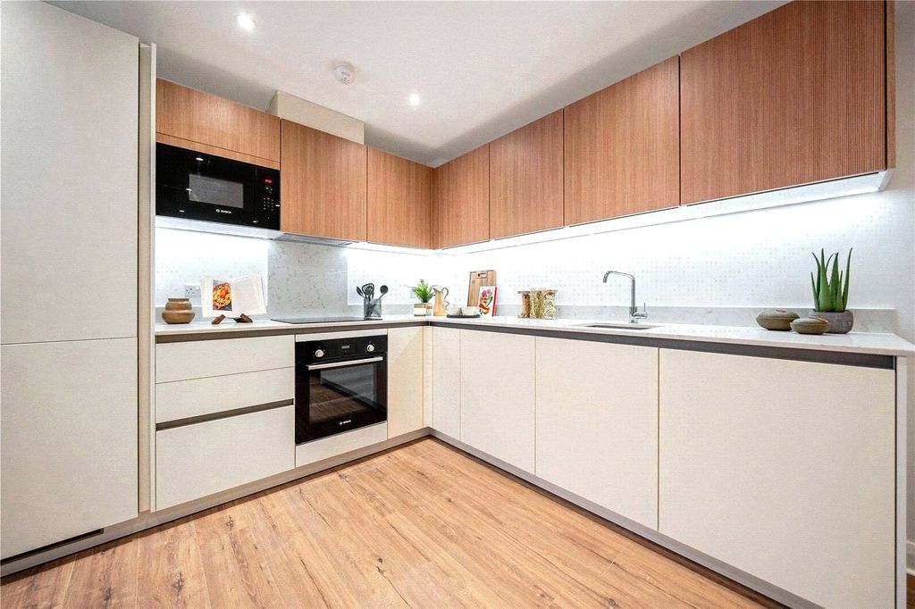 Property photo 3 of 7 Picture No. 17