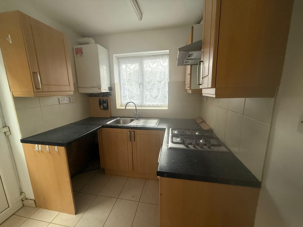 Property photo 3 of 11 Gallery