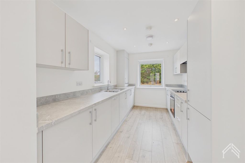 Property photo 3 of 14 3.Jpg