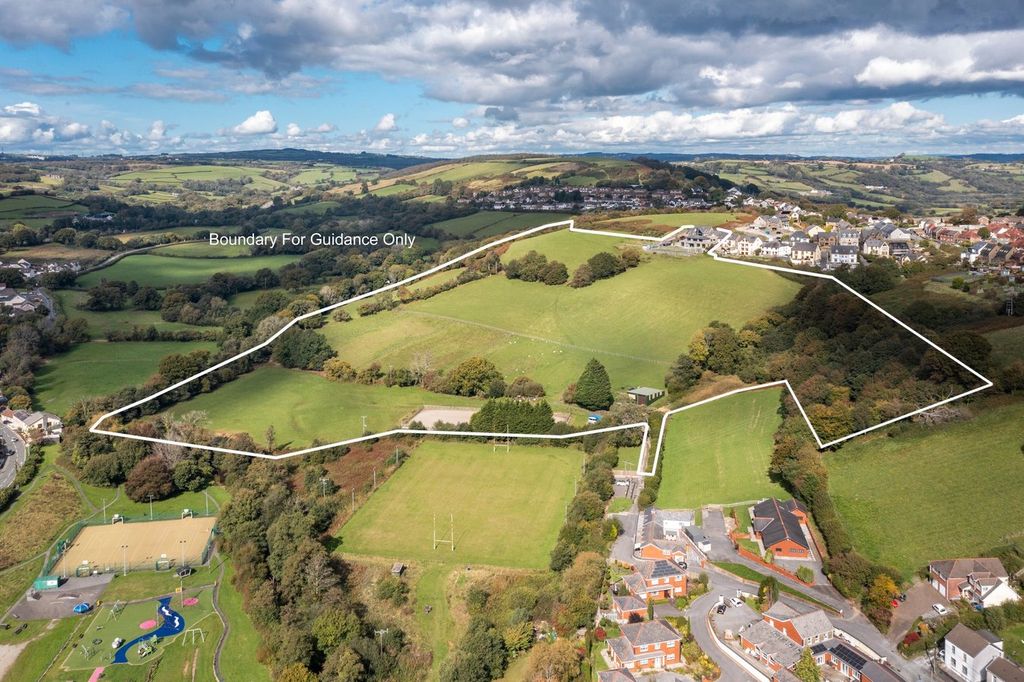 Property photo 2 of 62