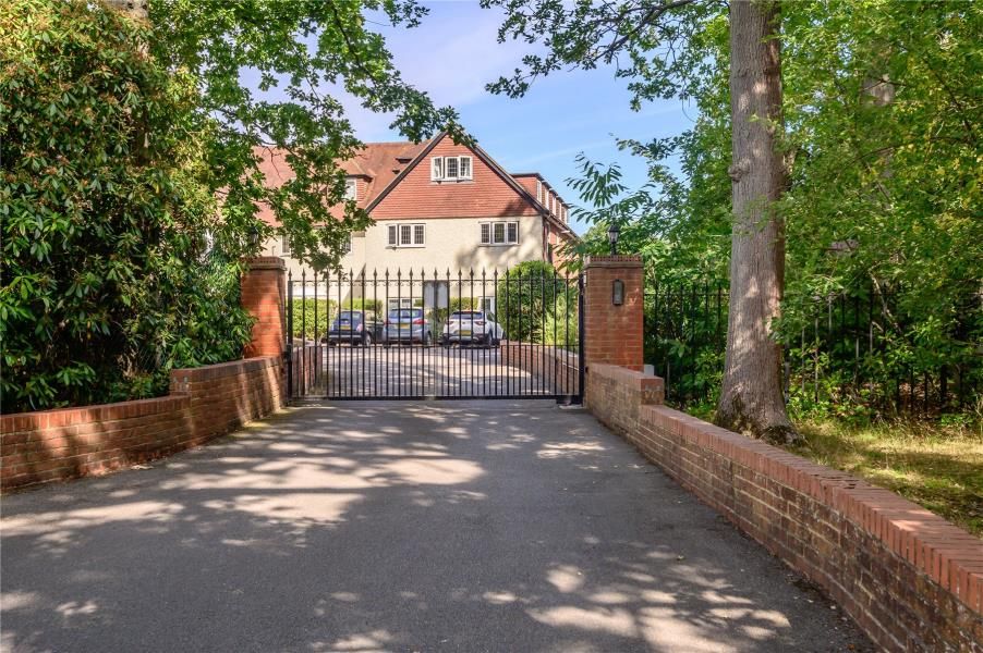 Property photo 1 of 10