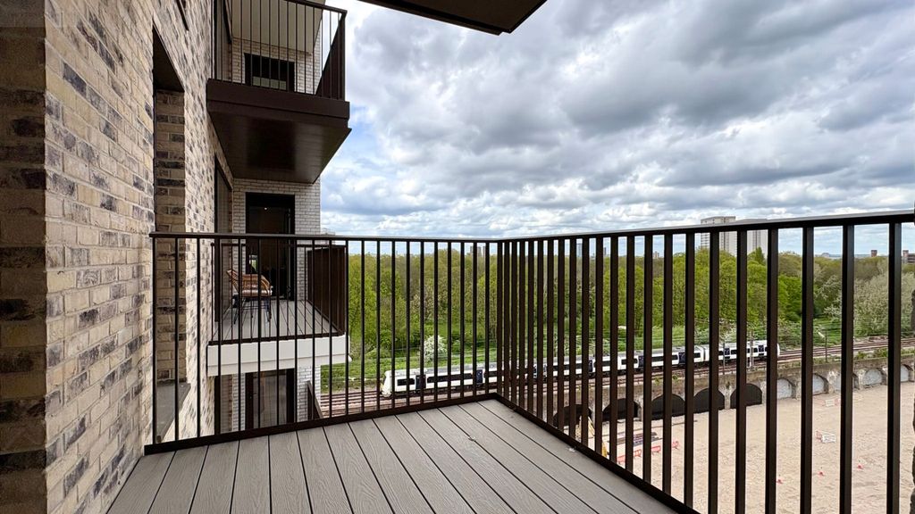 Property photo 2 of 13 Photo 2