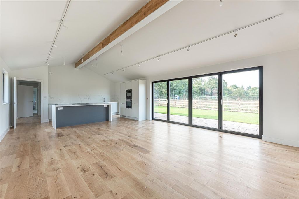 Property photo 3 of 20 Coton House - By Visually Rich 02828.Jpg