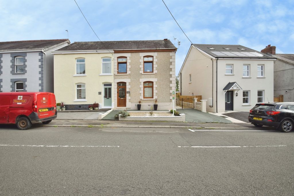 Property photo 1 of 31