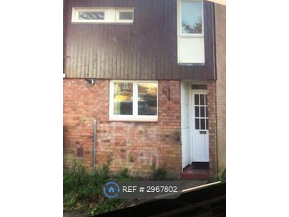 Property photo 1 of 8 Front