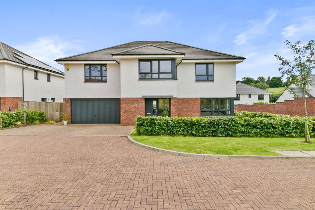 Property photo 1 of 30