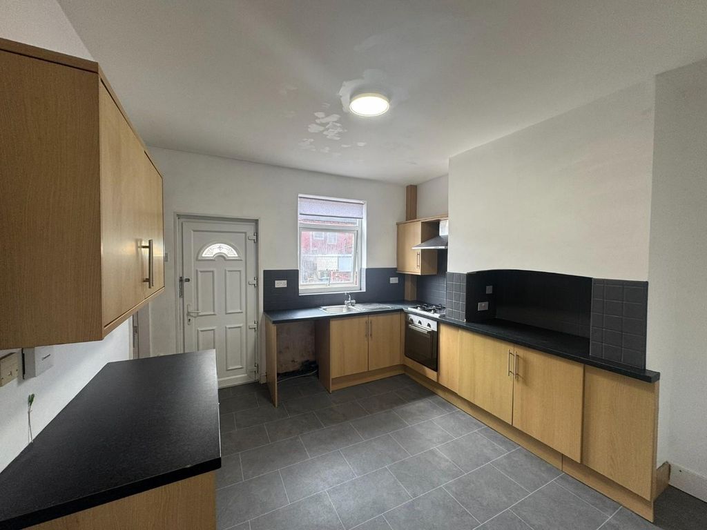 Property photo 3 of 10 Img_2851.Jpeg