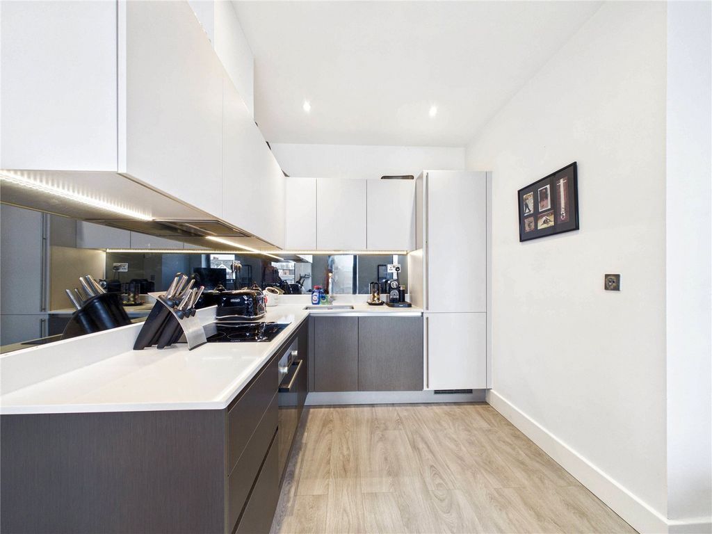 Property photo 2 of 11 Picture No. 03