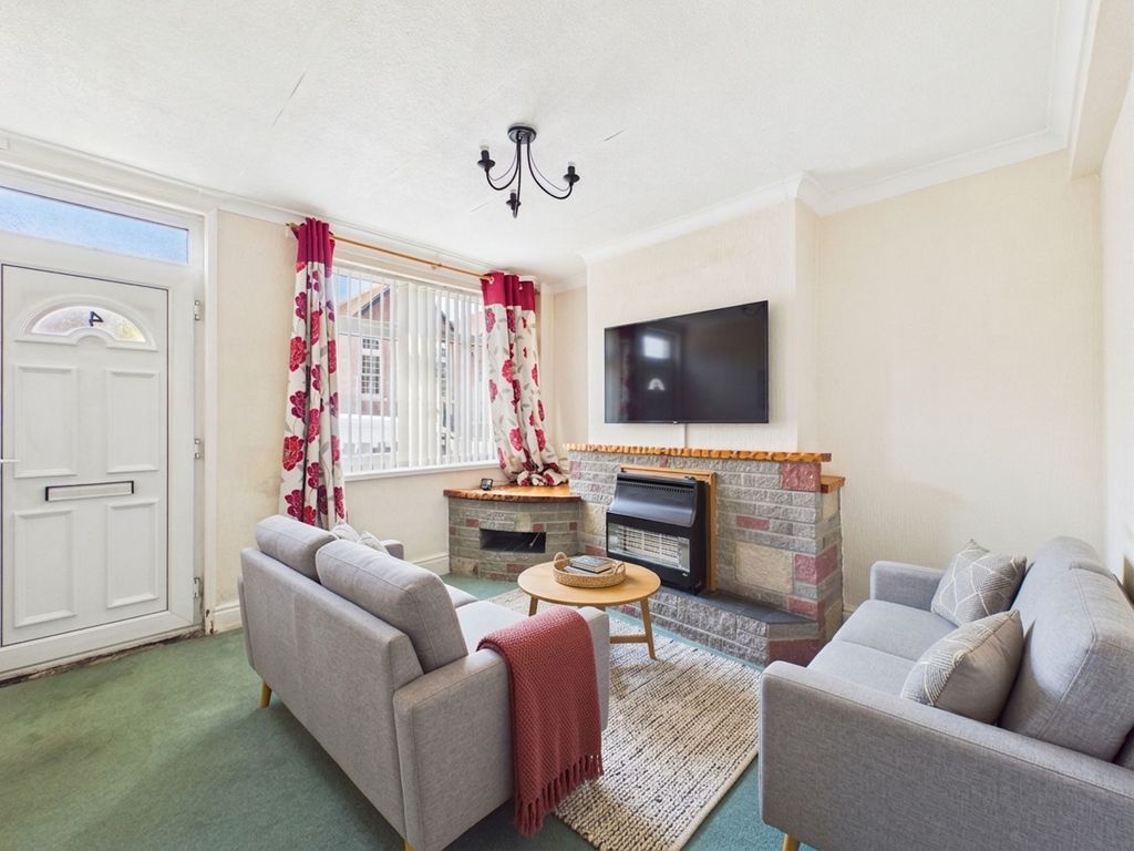 Property photo 2 of 15 Lounge (Virtually Furnished)