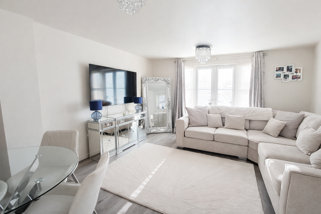 Property photo 3 of 13 Living Room