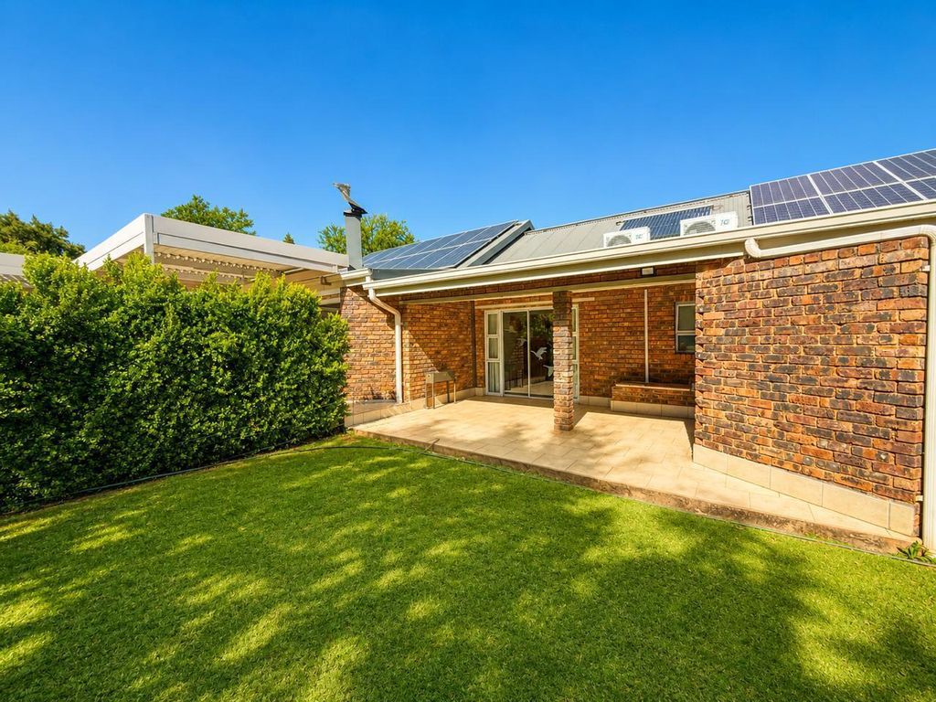 Property photo 2 of 37